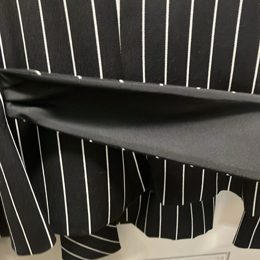 New Armani Collection black pinstripe blazer size 10 - Picture 8 of 12